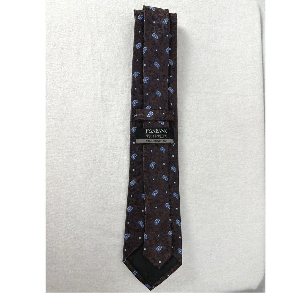 Jos A Bank Traveler Mens Silk Tie Brown Blue Paisley Geometric Stain Resistant